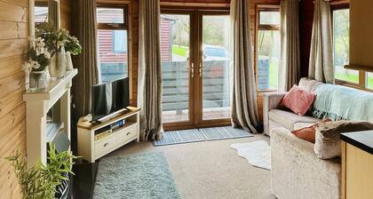 Stylish two bedroom lodge, perfect for couples or families.