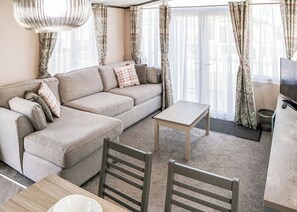 Living area - 2 bedroom accommodation in Chapel St Leonards, Skegness (Chapel St Leonards, Skegness)