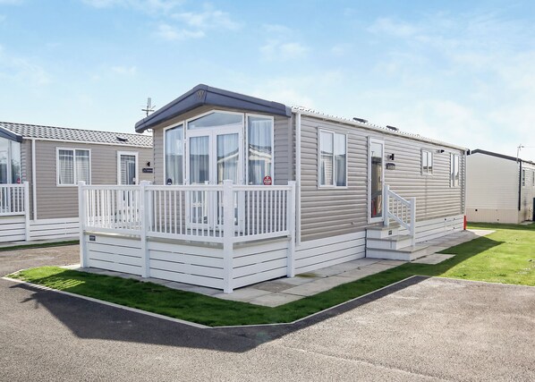 Exterior - 2 bedroom accommodation in Chapel St Leonards, Skegness (Chapel St Leonards, Skegness)