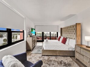 2 室のベッドルーム、アイロン / アイロン台、旅行用ベビーベッド、WiFi (無料)