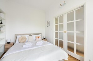 1 chambre, fer et planche à repasser, Wi-Fi, draps fournis