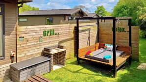 Property grounds - 1 bedroom accommodation in Raywell, Beverley (Raywell, Beverley)