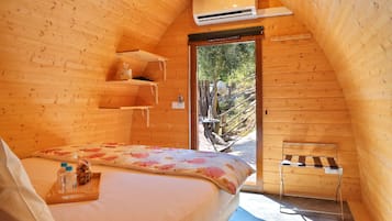 1 bedroom, internet, bed sheets, wheelchair access