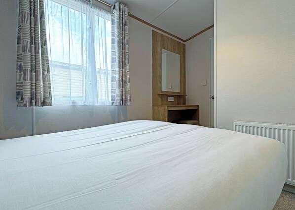 Unclassified image, 1 of 10, button