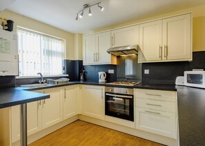 Fridge, oven, stovetop, toaster