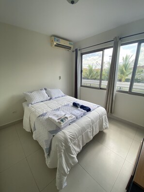 3 chambres, bureau, fer et planche à repasser, Wi-Fi