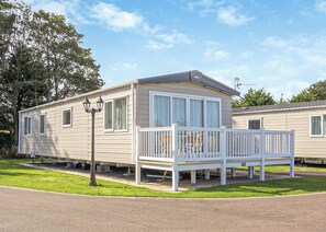 Exterior - 2 bedroom accommodation in Chapel St Leonards, Skegness (Chapel St Leonards, Skegness)