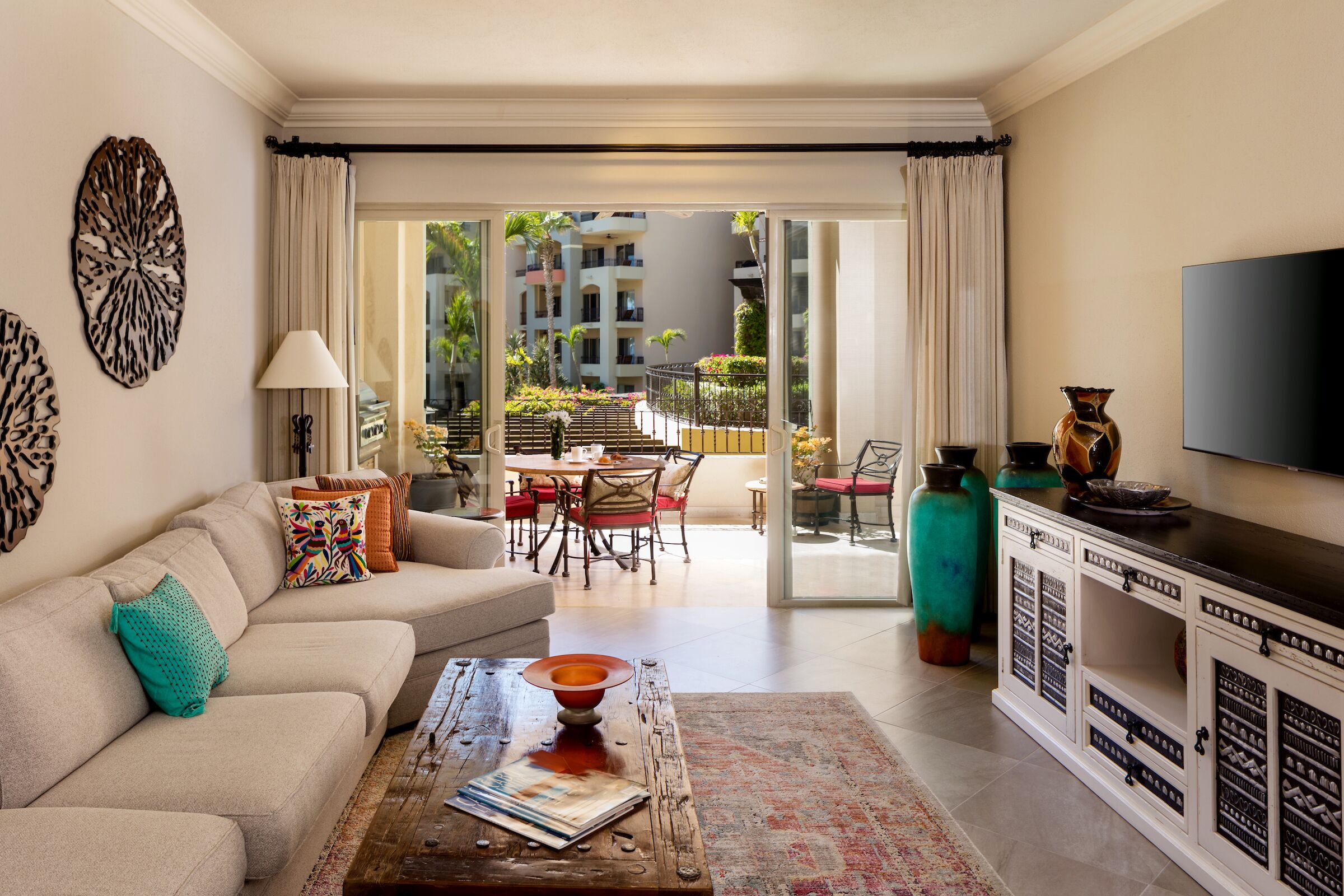 Fernseher, Stereoanlage