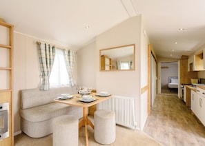 Unclassified image, 4 of 12, button