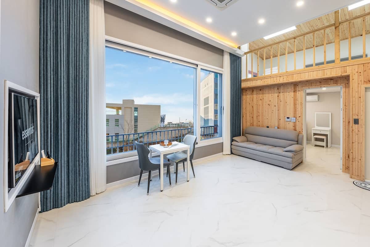 Rom – basic, 2 soverom (STAY1(Ocean view,BBQ)) | 1 soverom og wi-fi (inkludert)