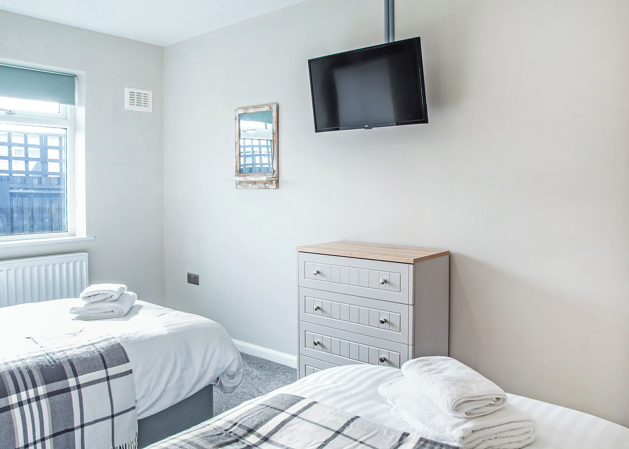 2 bedrooms