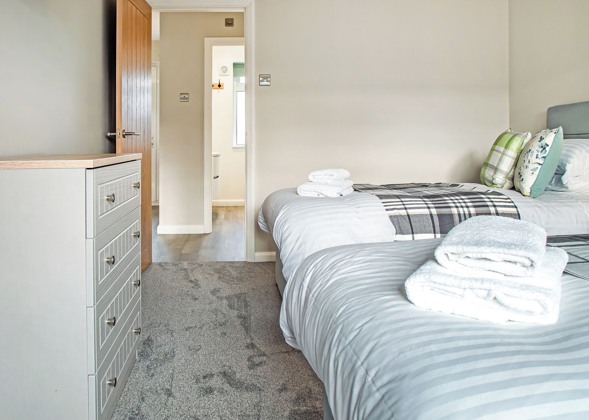 2 bedrooms