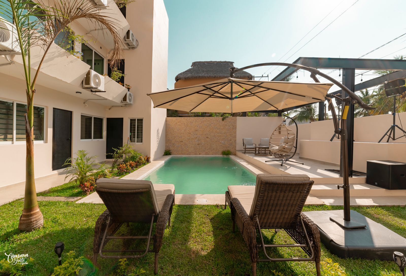 Photo - Guitarra Inn