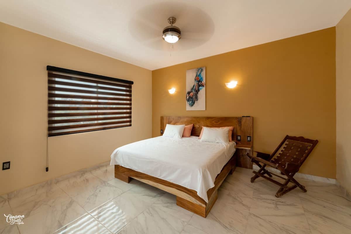 Chambre Supérieure, 1 très grand lit | 1 chambre, Wi-Fi gratuit