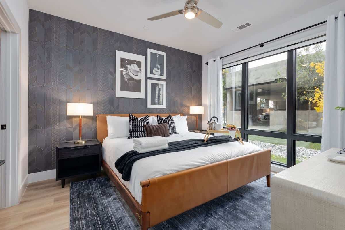 4 bedrooms, iron/ironing board, free WiFi, bed sheets