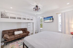 3 bedrooms, free WiFi, bed sheets