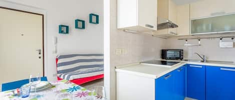 Oven, stovetop, dishwasher, toaster