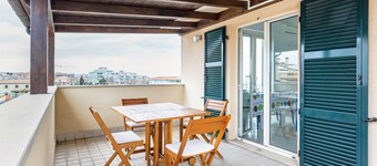 Oliver's House-Apt x4 with terrace and parking!