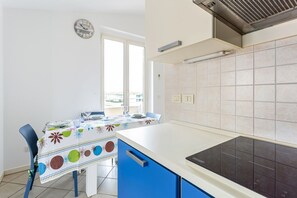 Ofen, Herdplatte, Geschirrspüler, Toaster