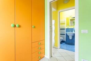 Een douche, een haardroger, een bidet