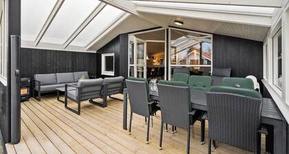 Stunning home in Hemmet with Wi-Fi