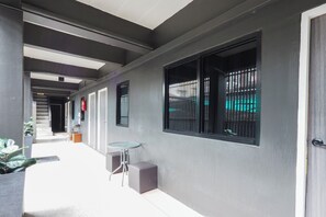 Lobby - RQ Bangkok Huai Khwang by Collection O (Bangkok)