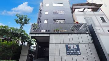 واجهة المنشأة