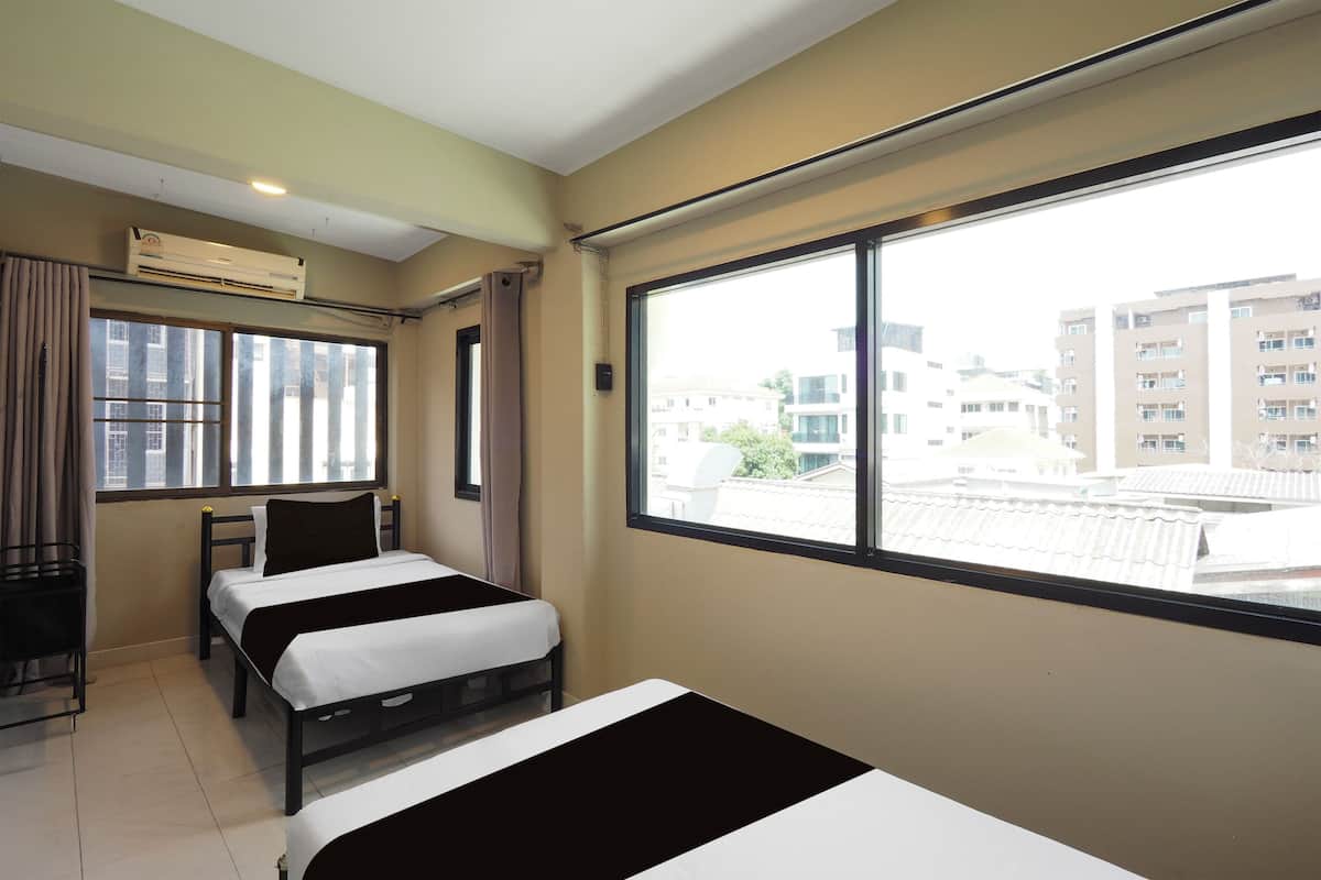 Kahden hengen standard-huone (kaksi sänkyä) | Työpöytä, ilmainen Wi-Fi, vuodevaatteet