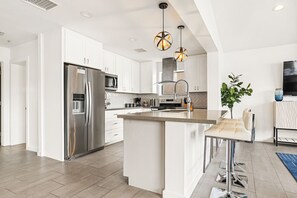 Fridge, microwave, oven, stovetop - 6 Bedrooms, 9 Beds, 3 Bathrooms, an 82° Heated Pool, & the BEST 102° Spillover Hot Tub in all of Old Town Scottsdale! (Scottsdale)