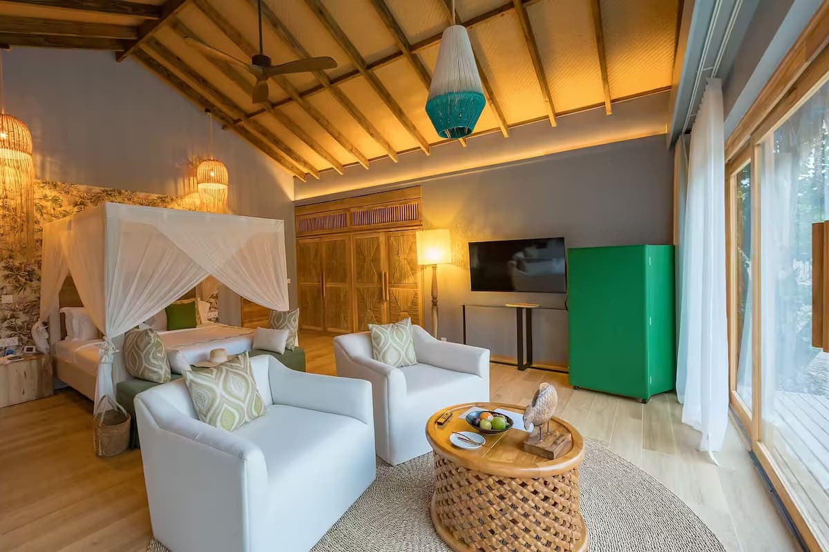 Sunrise Villa with Private Pool | Frette Italian sheets, premium bedding, down comforters, minibar