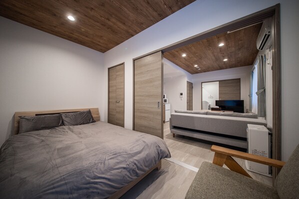 1 bedroom, iron/ironing board, free WiFi