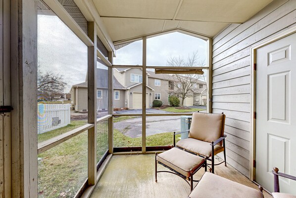 Interior - Plantations East dog-friendly townhouse with fireplace & water view (Lewes)