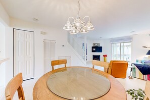 Interior - Plantations East dog-friendly townhouse with fireplace & water view (Lewes)