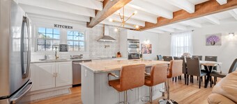 Villa Mariana Blackberry River. Luxury, pool, comfort, peaceful nature, updated