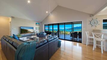 Télévision, chaßne hi-fi, espaces bureaux