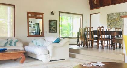 Sunny and Breezey Sunshine Coast family home with pool