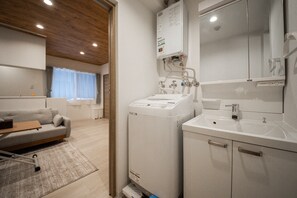 Lejlighed | Badeværelse | Hjemmesko