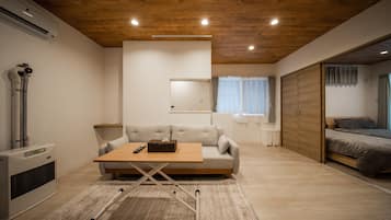 Apartment | 1 bedroom, iron/ironing board, free WiFi