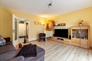 Télévision, chaîne hi-fi