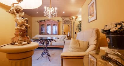 Ferienwohnung 'Bodenseeromantik - Wasserburg' mit Bergblick, Balkon und WLAN