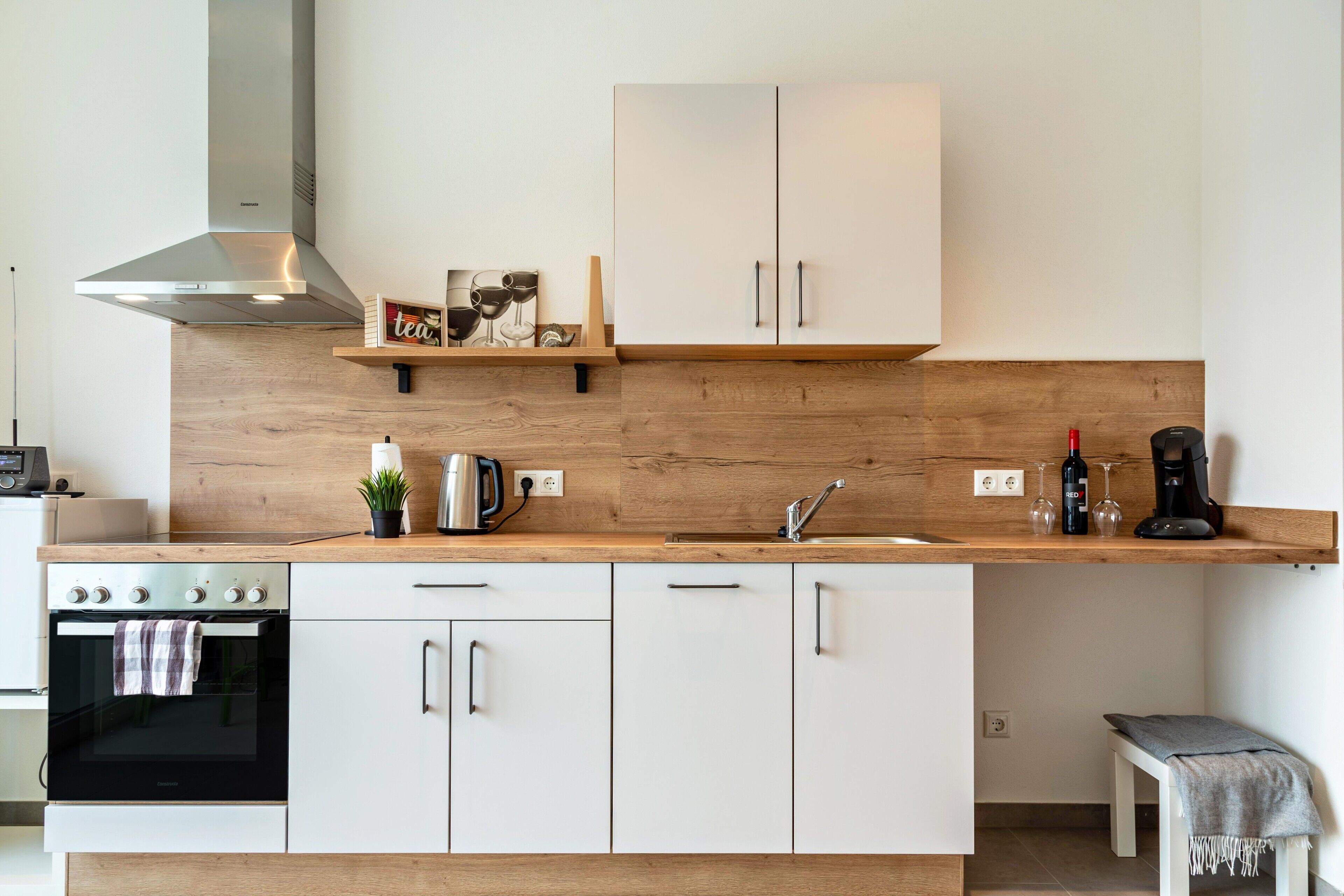 Kühlschrank, Ofen, Herdplatte, Geschirrspüler