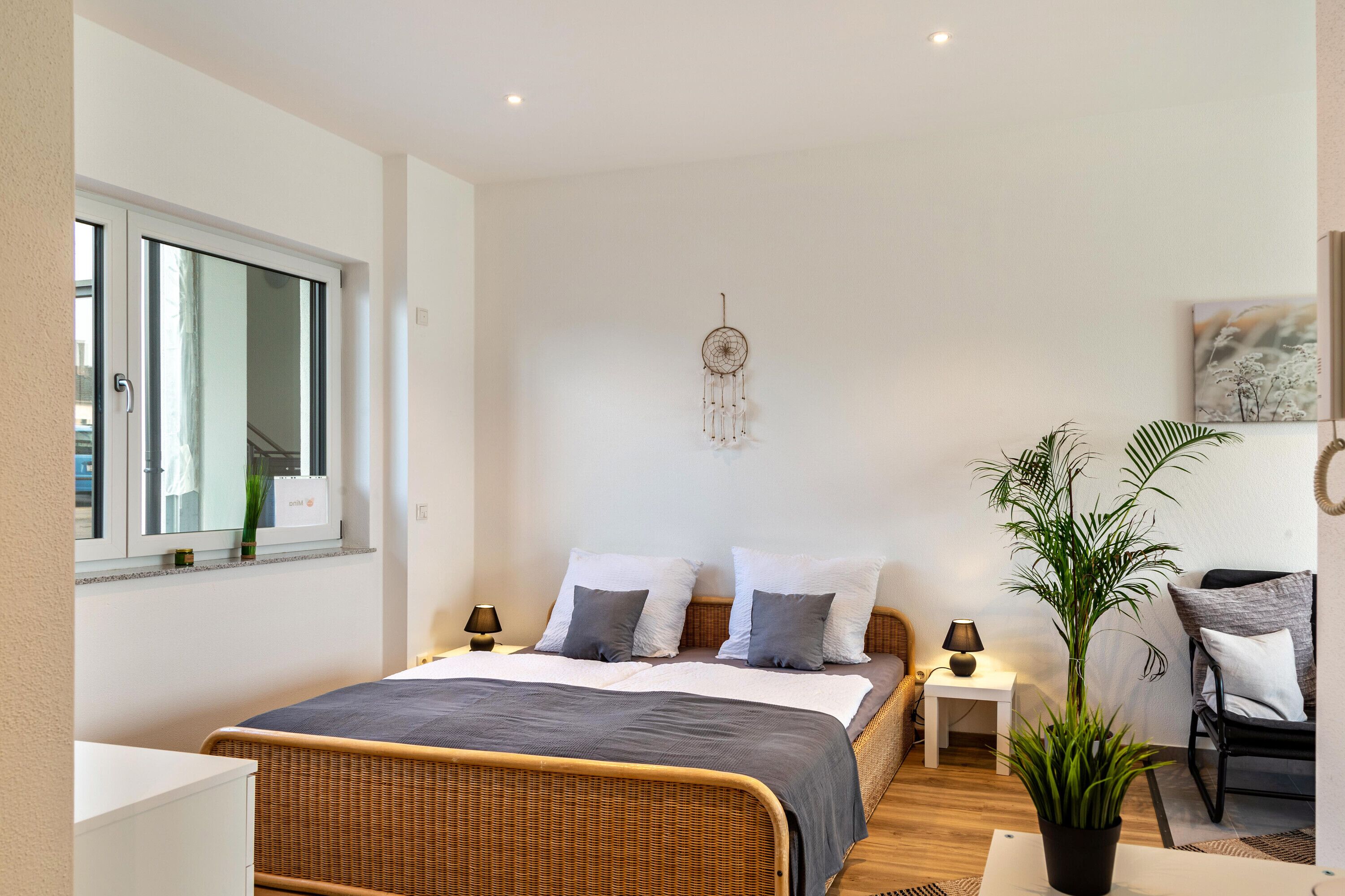 Free WiFi, bed sheets, wheelchair access