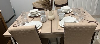 Comfortable, spacious Two bedroom house close to Etihad Stadium