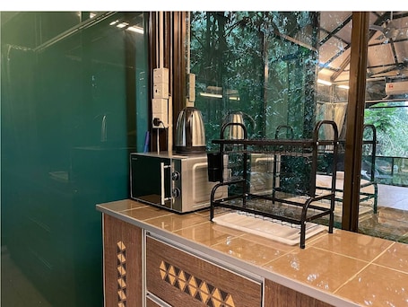 Villa | Private kitchen | Mini-fridge, microwave, electric kettle, cookware/dishes/utensils