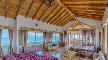 Presidential Suite with Kitchen 360 Degree View | Living area