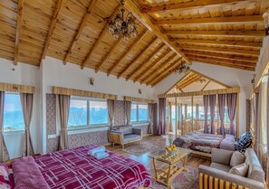 Presidential Suite with Kitchen 360 Degree View | Living area - The Tahoma Stays (Dhari)