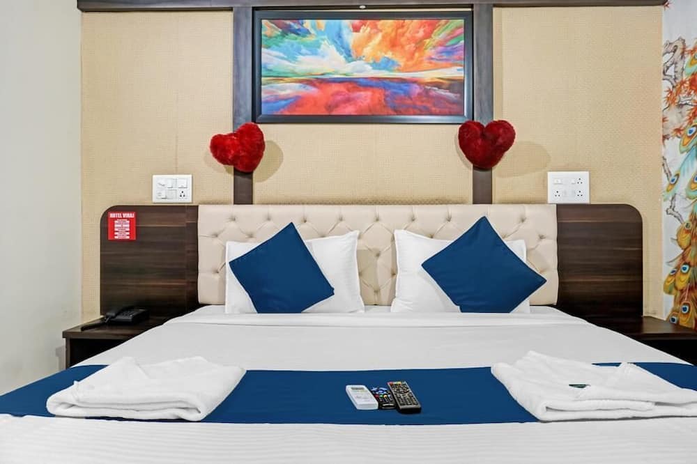 HOTEL VIRAJ