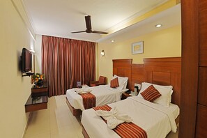 Deluxe Twin Room | Free WiFi - Hotel Chandra Park (Chennai)