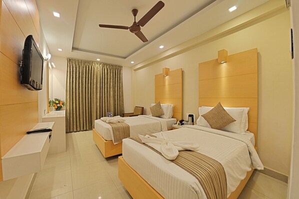 Deluxe Twin Room | Free WiFi - Hotel Chandra Park (Chennai)