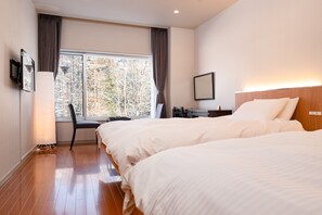 Premium bedding, in-room safe, individually decorated, blackout curtains - Hokuryuko Hotel North Nagano (Iiyama)